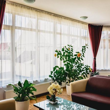 Hotel Eden Sibiu Ngoại thất bức ảnh