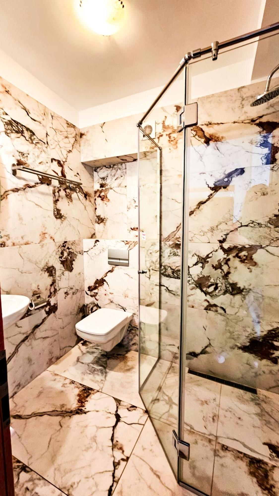 Hotel Eden Sibiu Ngoại thất bức ảnh