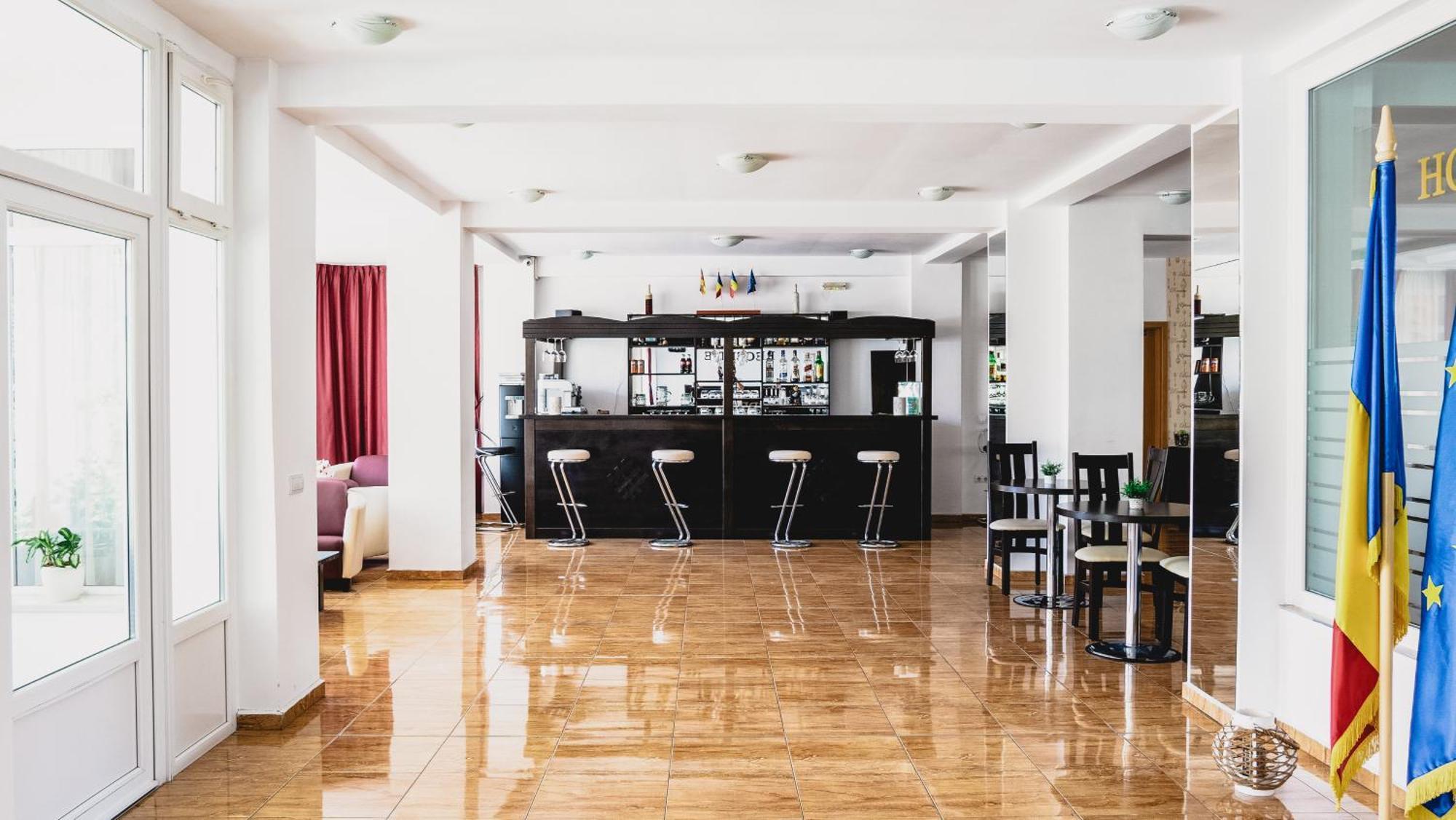 Hotel Eden Sibiu Ngoại thất bức ảnh
