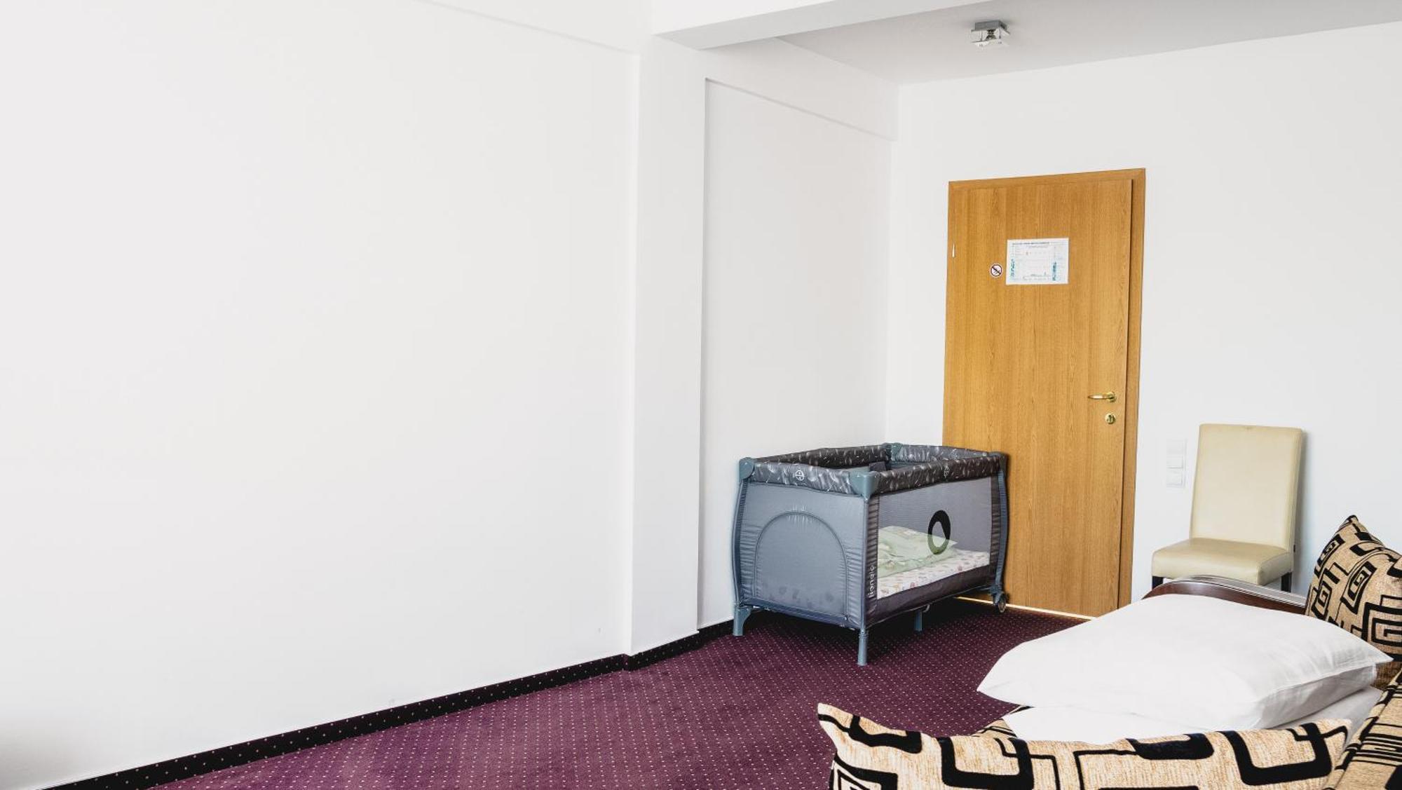 Hotel Eden Sibiu Ngoại thất bức ảnh