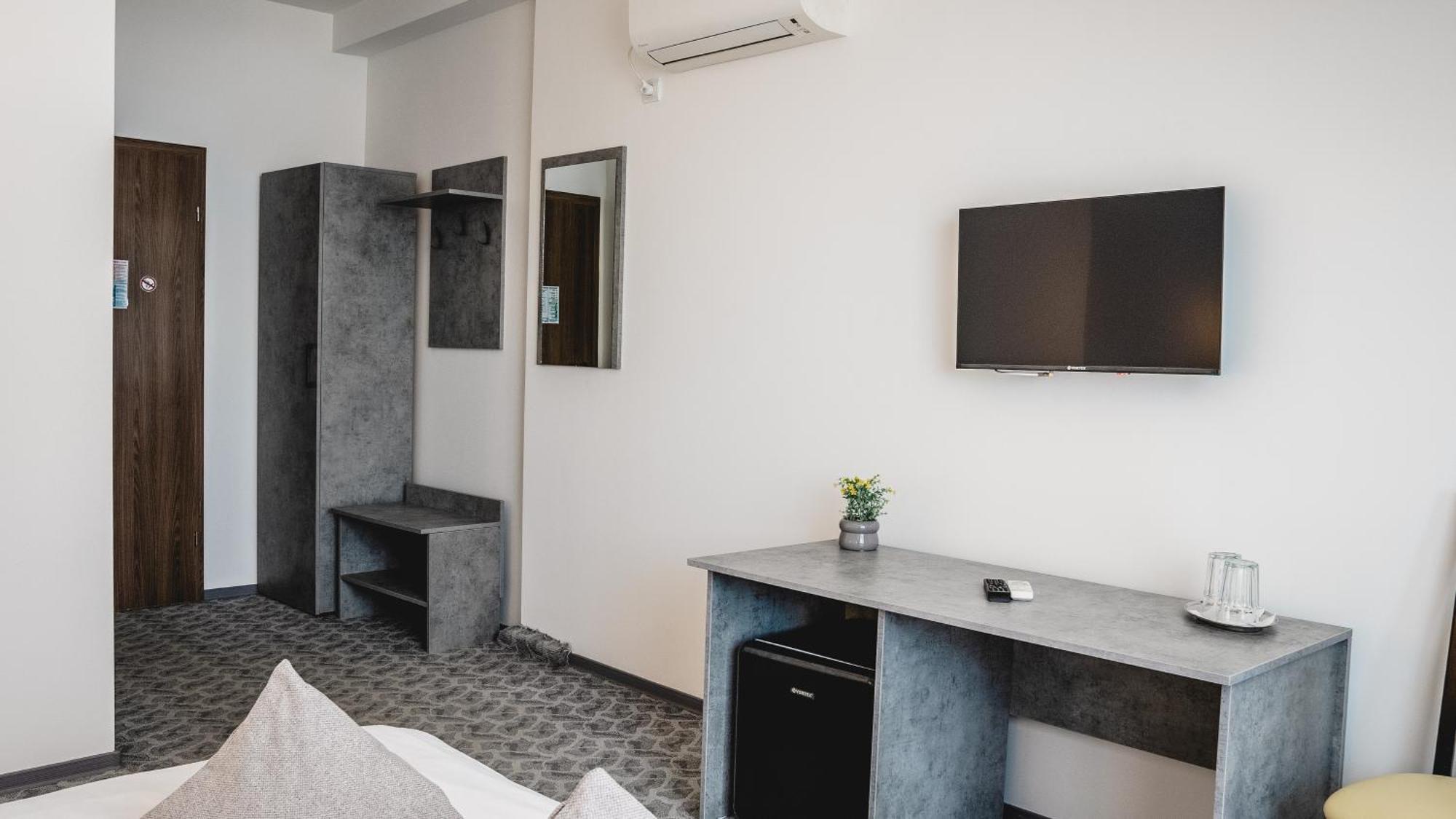 Hotel Eden Sibiu Ngoại thất bức ảnh