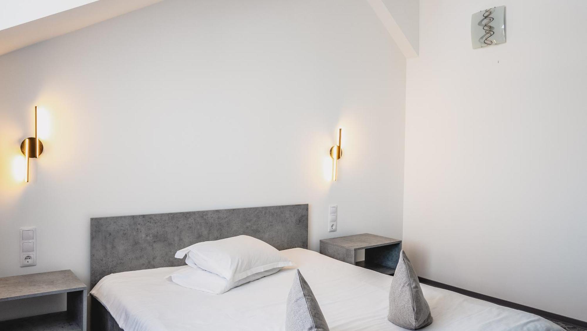 Hotel Eden Sibiu Ngoại thất bức ảnh