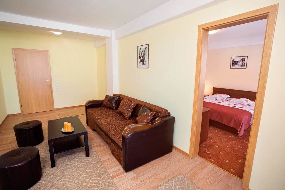 Hotel Eden Sibiu Ngoại thất bức ảnh